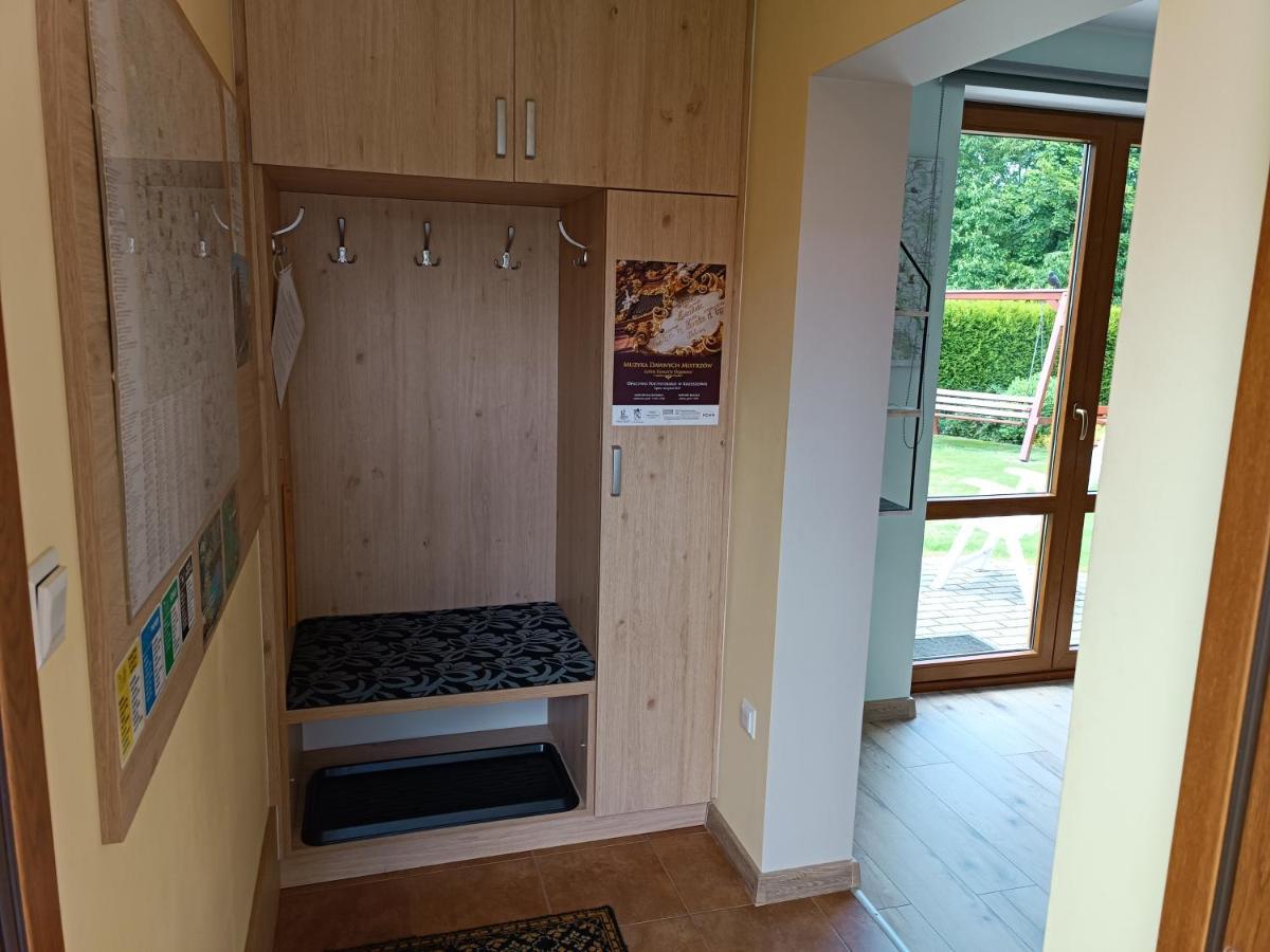 Mala Chatka Caloroczny Domek Krzeszow  Ngoại thất bức ảnh