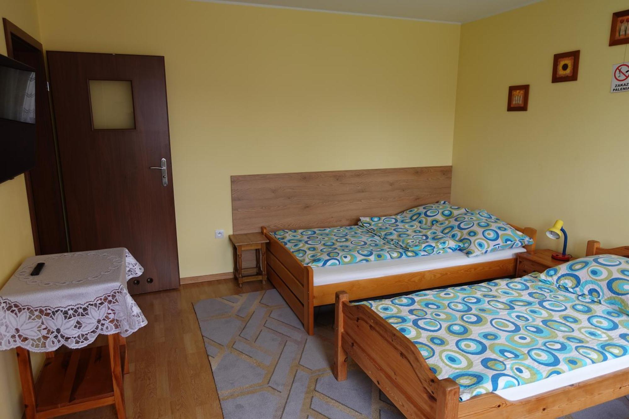 Mala Chatka Caloroczny Domek Krzeszow  Ngoại thất bức ảnh