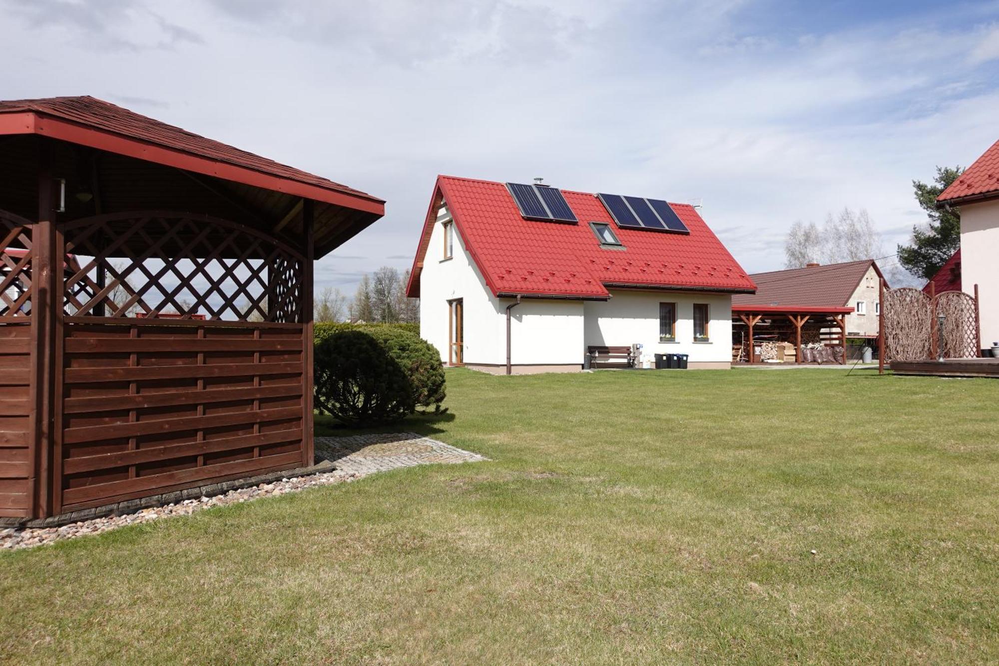 Mala Chatka Caloroczny Domek Krzeszow  Ngoại thất bức ảnh