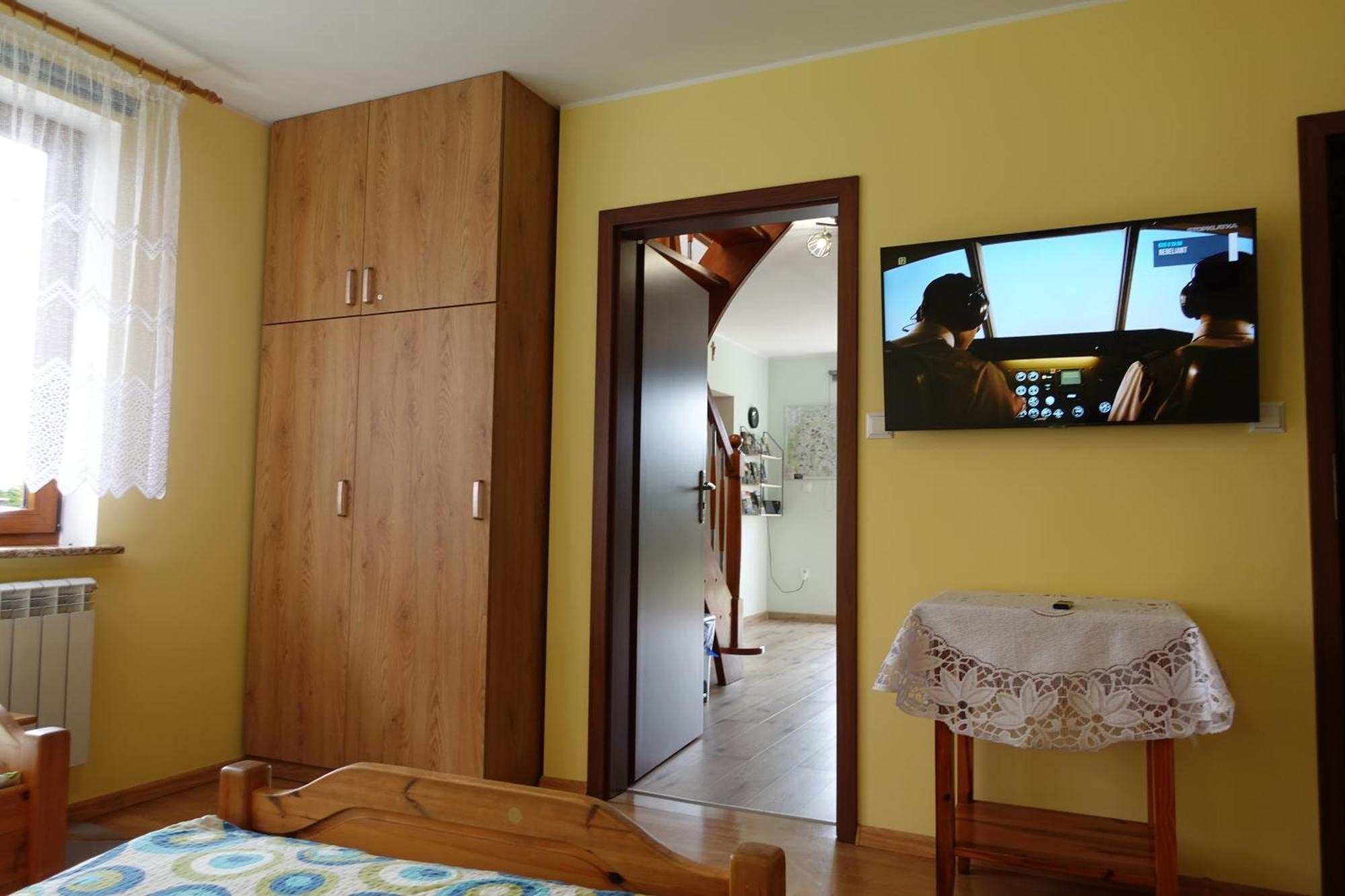 Mala Chatka Caloroczny Domek Krzeszow  Ngoại thất bức ảnh